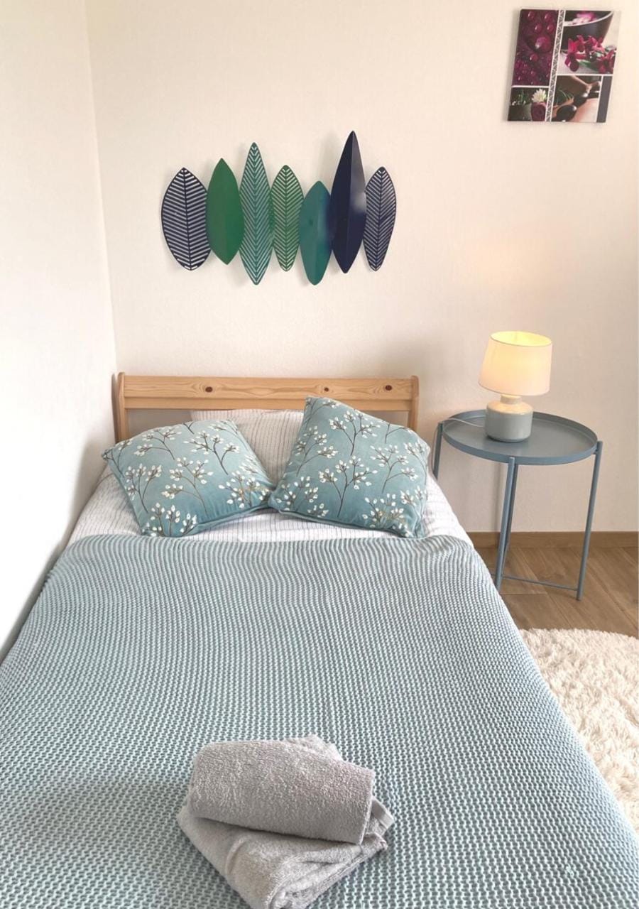 Bed, Decorative detail, Bedroom