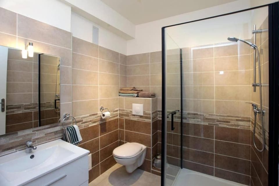 Studio à Nice ensoleillé proche centre et plage Apartment in Nice