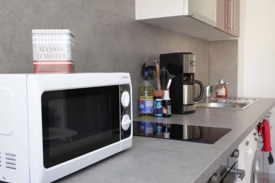 Studio à Nice ensoleillé proche centre et plage Apartment in Nice