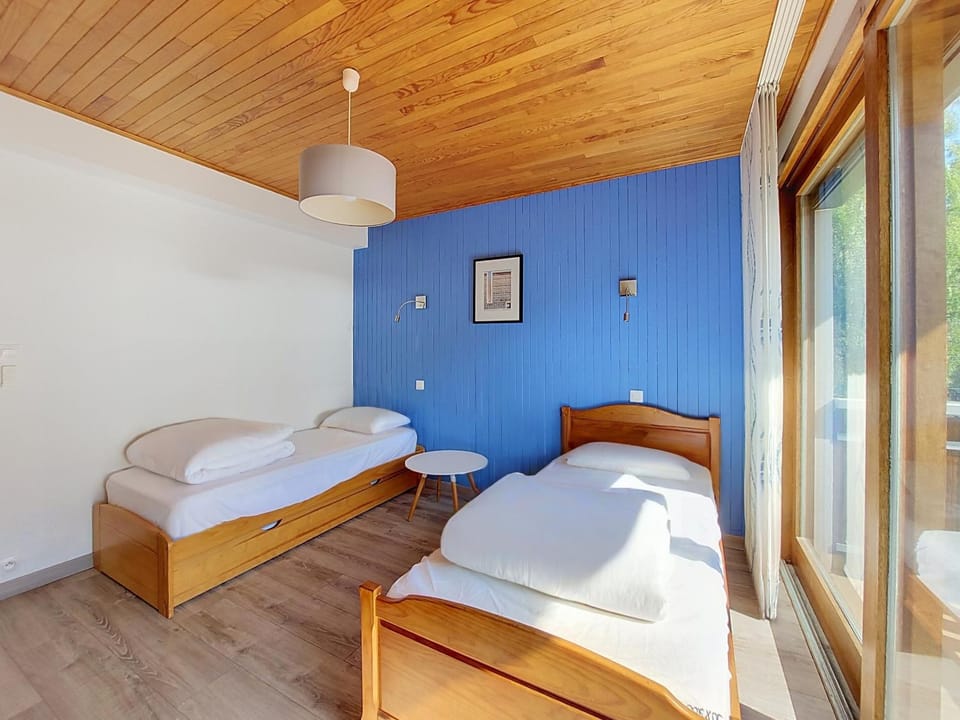 APPARTEMENT LUMINEUX AVEC 2 BALCONS - MORZINE - 6 PERSONNES - NANTAUX 17 B Apartment in Les Gets