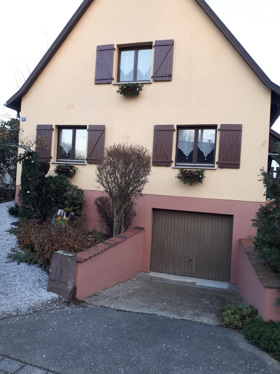 Facade/entrance