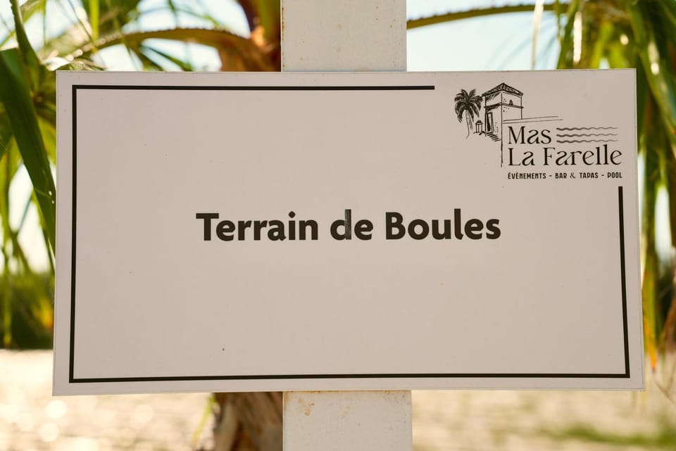 Mas La Farelle Gîte, Fitness & Salle de jeux gratuite & SPA en supplément House in Nimes