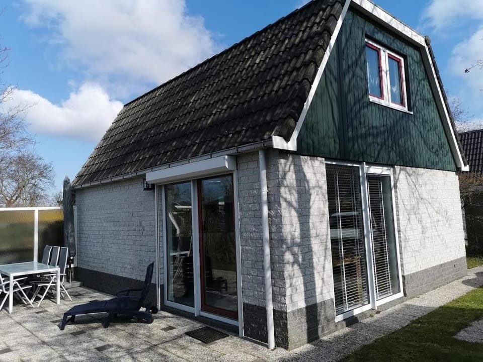 Huisje aan de kust House in North Holland (province)