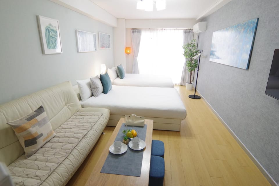 Nippombashi Art Hotel 705 Apartment in Osaka