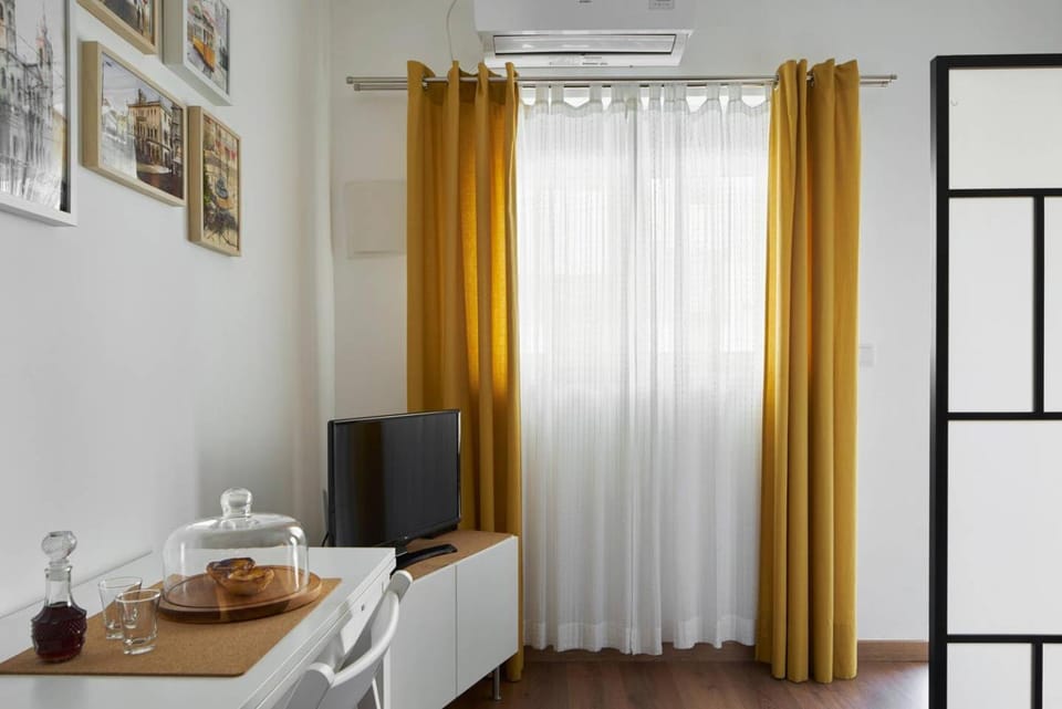 TV and multimedia, Dining area