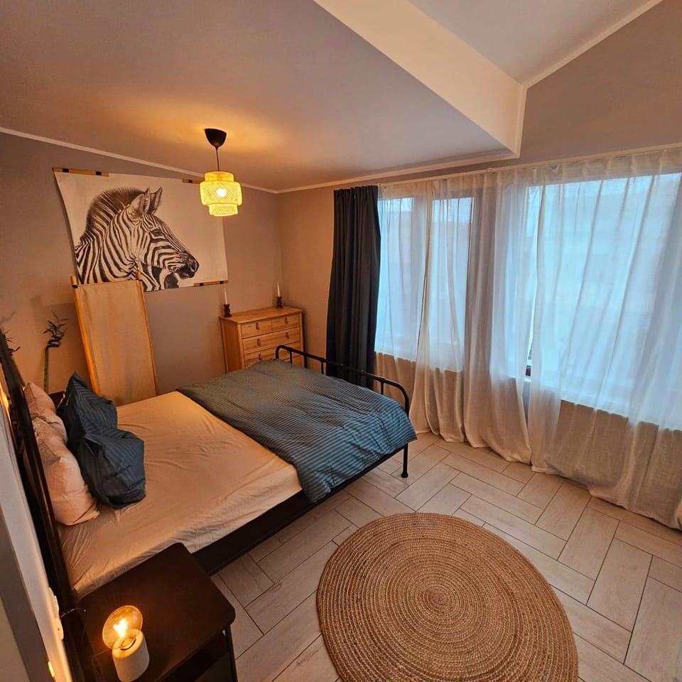 Living room, Photo of the whole room