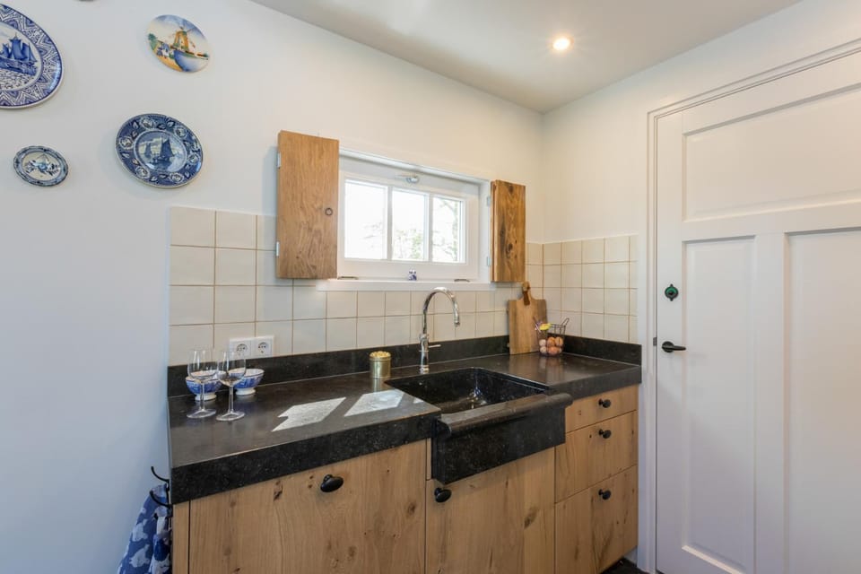 Welcome in - Vakantiewoning met grote tuin en green egg I Lepelstraat 18c Vrouwenpolder House in Vrouwenpolder