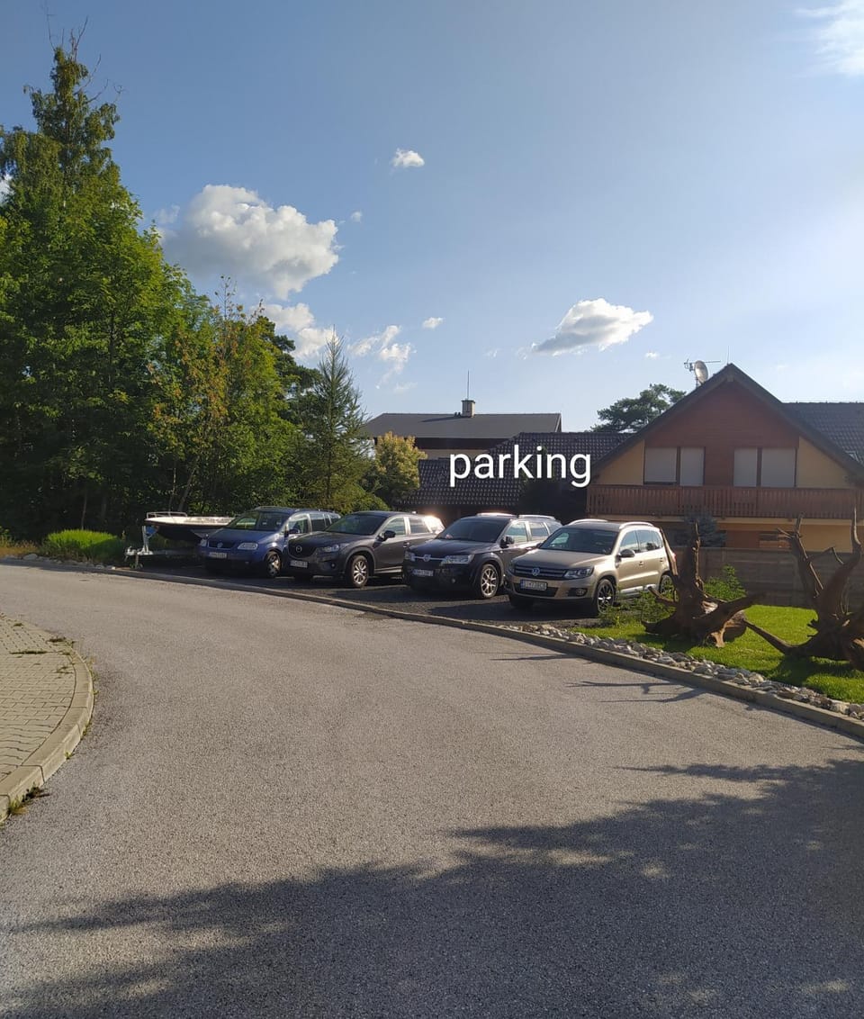 Neighbourhood, Parking