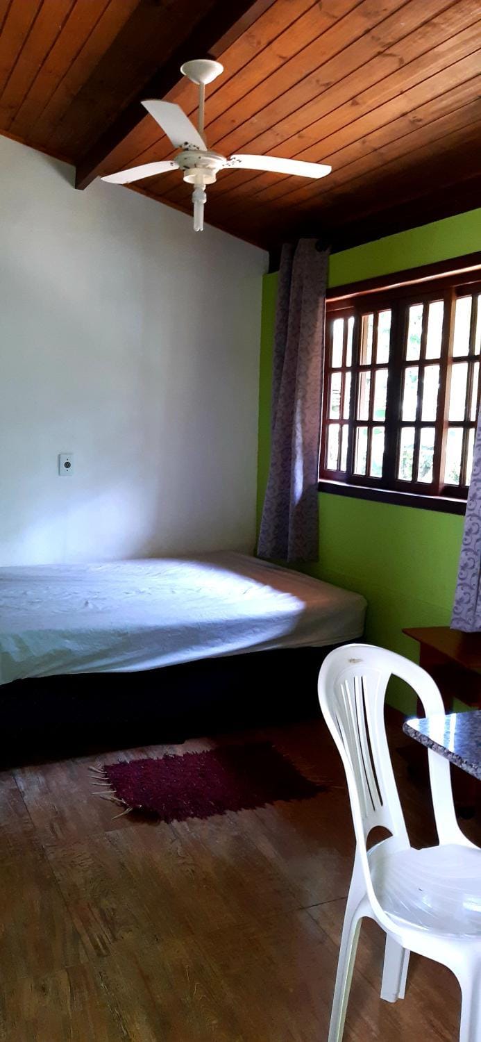 Bed, Photo of the whole room, Bedroom, fireplace