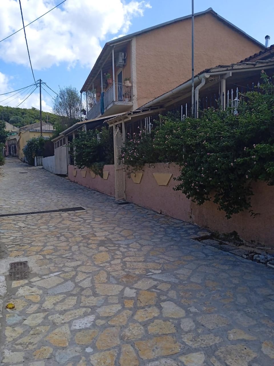 Property building, Day, Neighbourhood, Street view