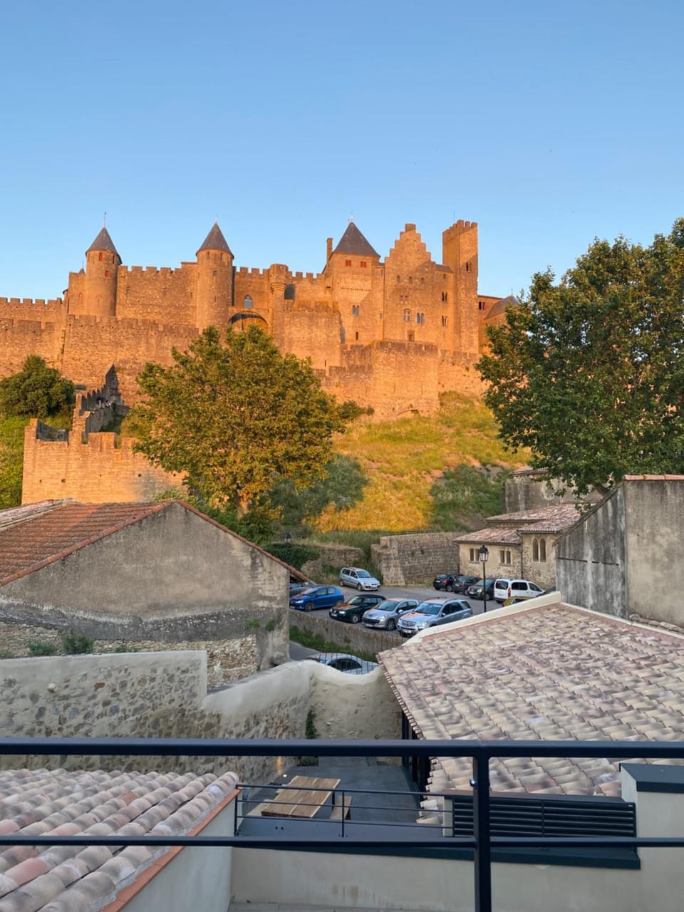 Nearby landmark, Balcony/Terrace, City view