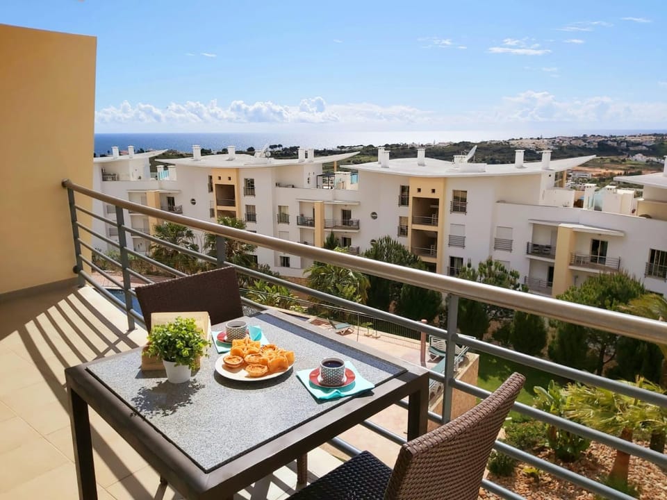 Balcony/Terrace, Pool view, Sea view