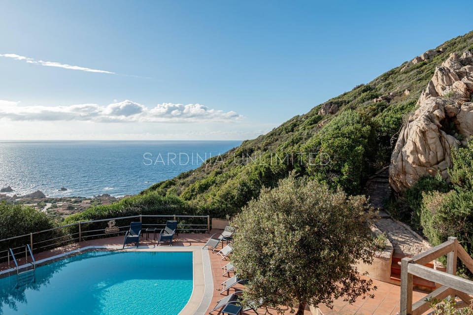 Casa Rosa Rossa - perfect house for family holidays Villa in Sardinia