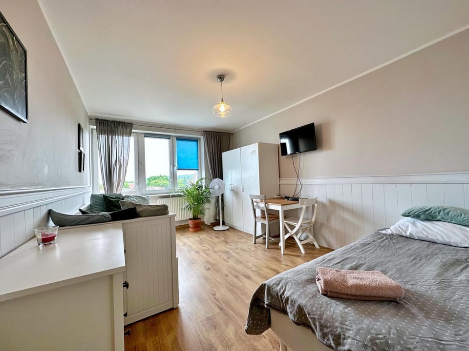 TV and multimedia, Balcony/Terrace, Living room