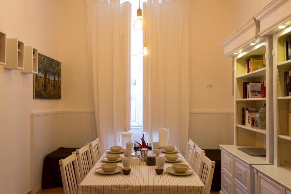 Communal lounge/ TV room, Library, Living room, Dining area