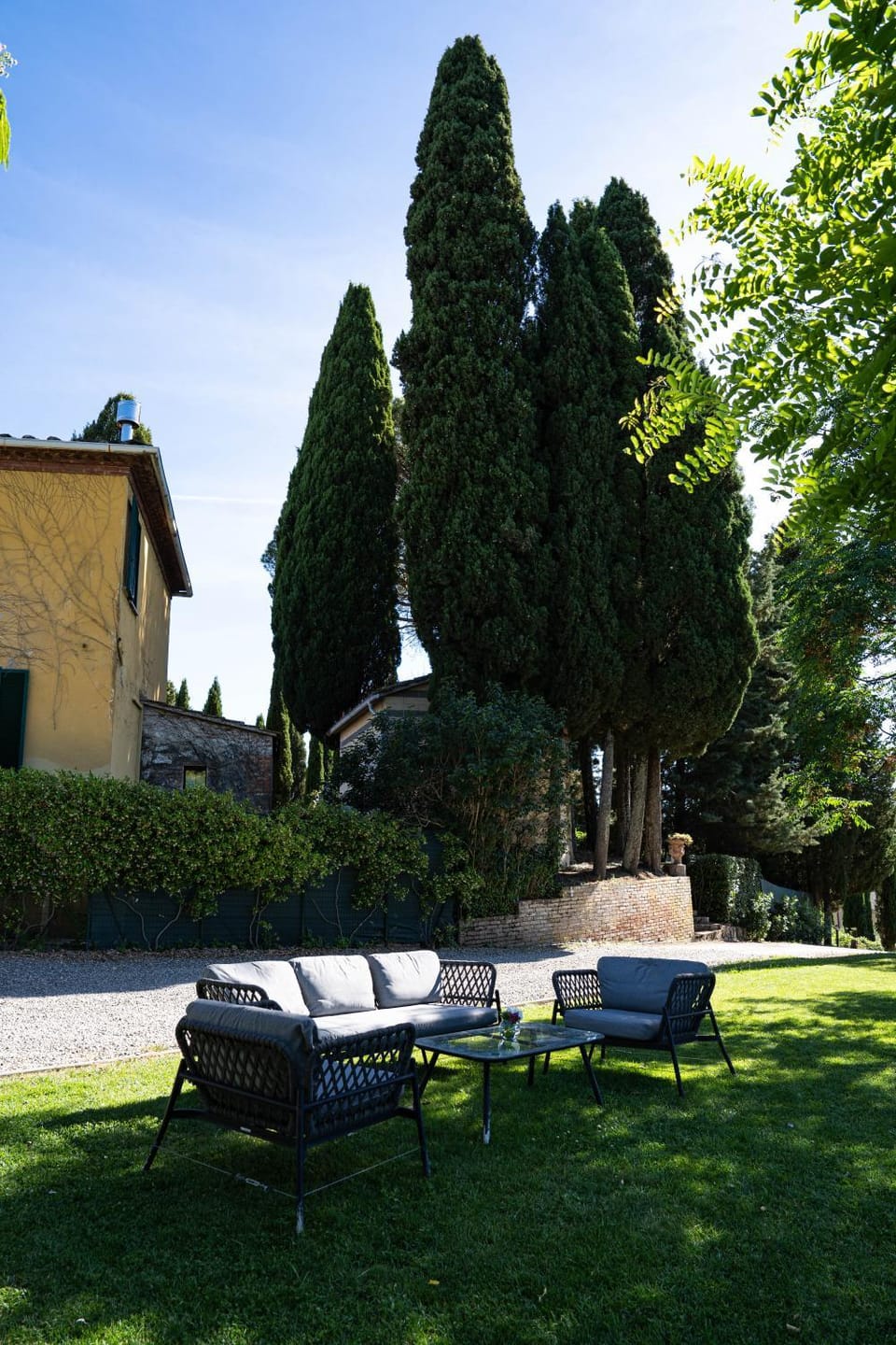 Garden, Seating area, Garden view, sunbed