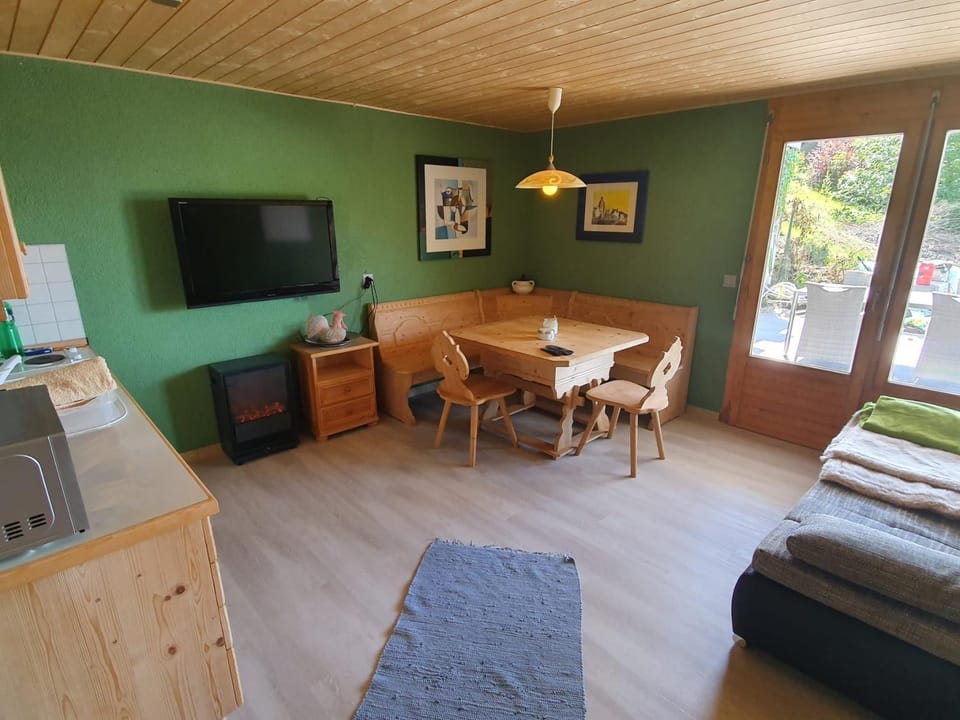 Communal lounge/ TV room, Living room, Seating area, Dining area