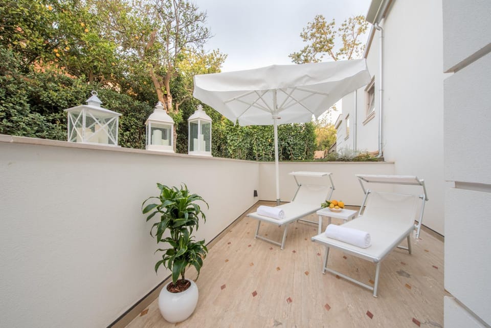 Patio, Solarium, Balcony/Terrace