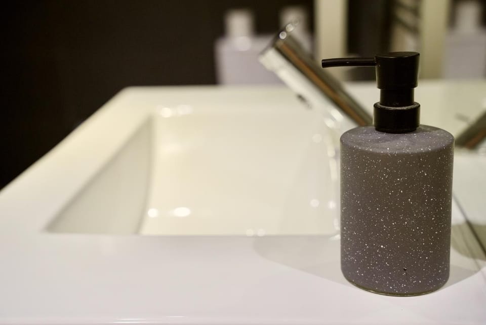 Mas La Farelle Chambre d'hote,Fitness & Salle de jeux Gratuite & SPA en supplément Bed and Breakfast in Nimes