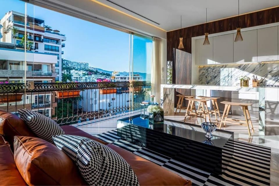 PIER 57 - 508 Modern 2BR Condo Romantic Zone House in Puerto Vallarta