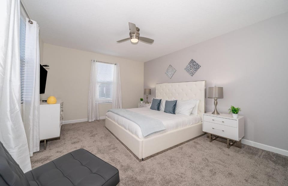 2738WE Villa 5 Beds & 5 Baths with Private Pool House in Kissimmee