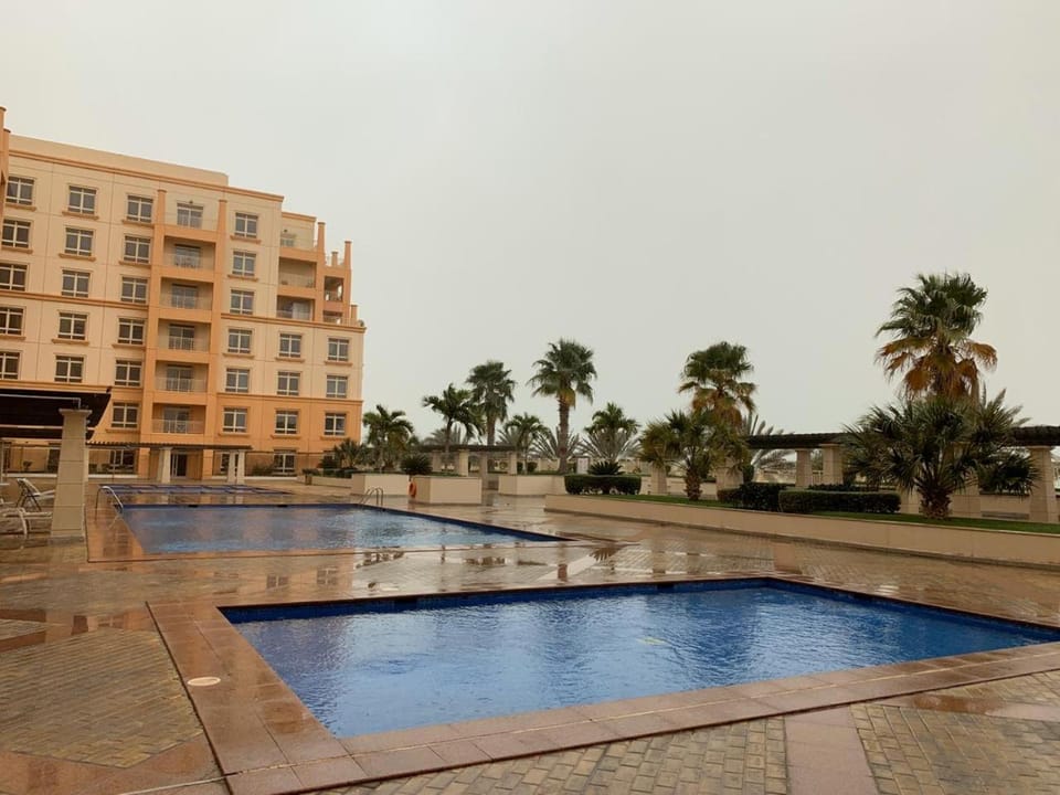 Swimming pool, Swimming pool
