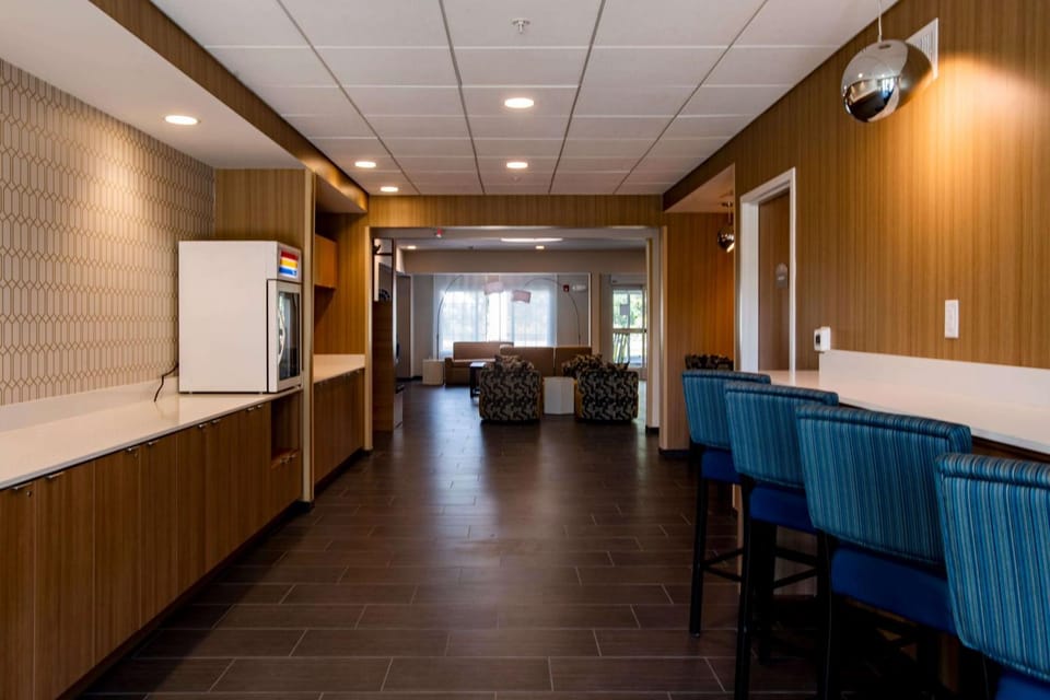 Lobby or reception, On site