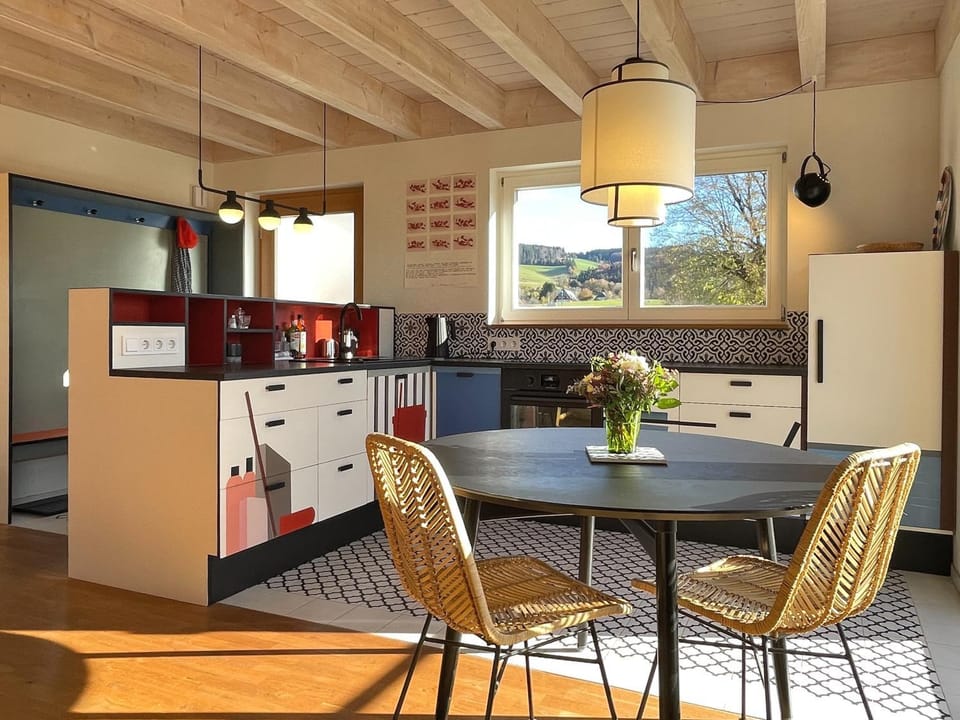 Property building, Kitchen or kitchenette, Living room