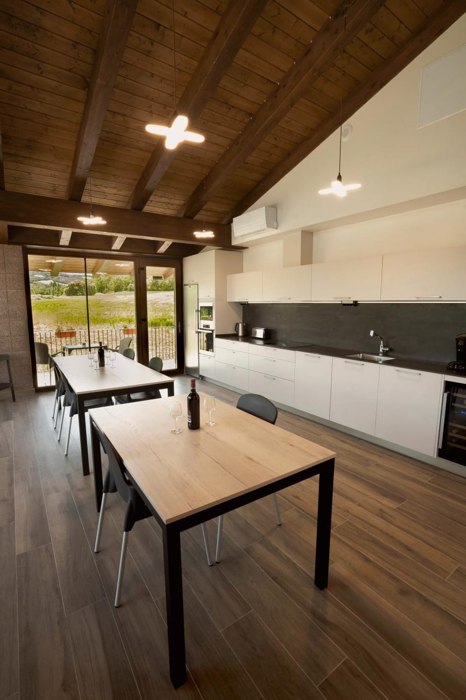 Dining area, Communal kitchen, Meeting/conference room