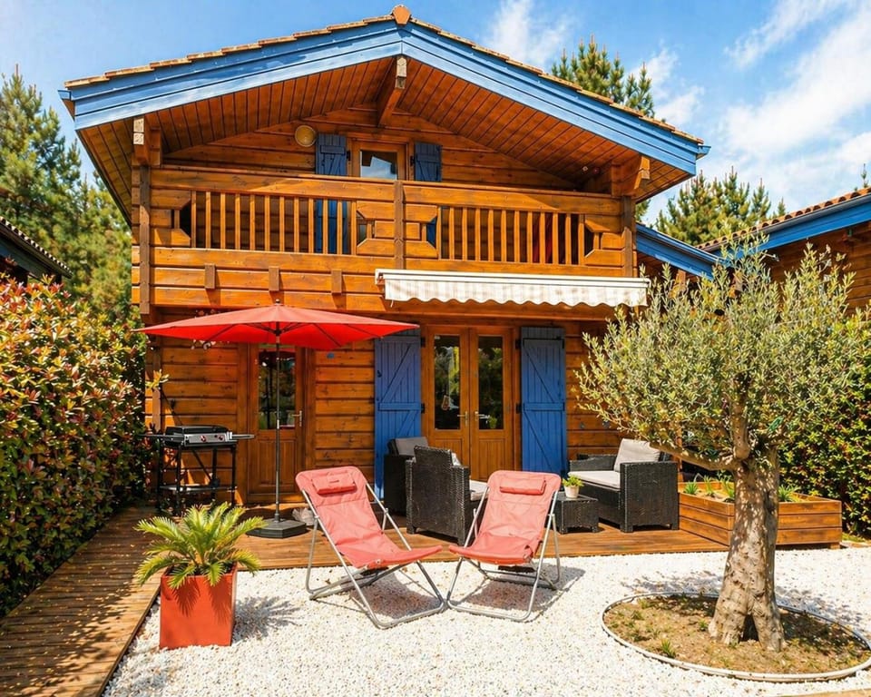 CHALET COSY PROCHE DE MIMIZAN - Accès Piscine chauffée et spa House in Mimizan