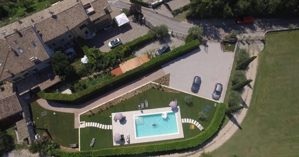 BBQ facilities, Garden, On site, Swimming pool, Swimming pool