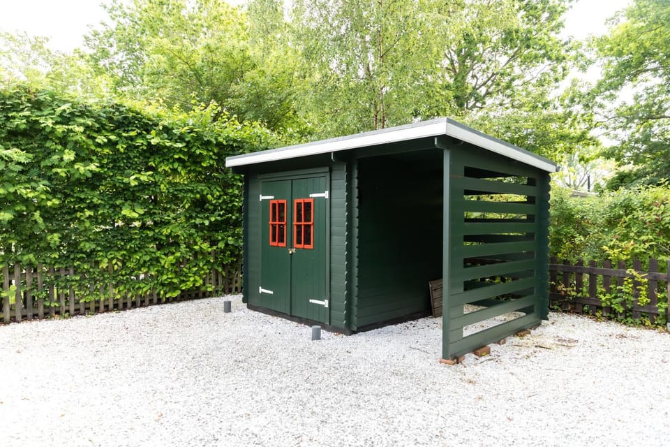 Garden, On site