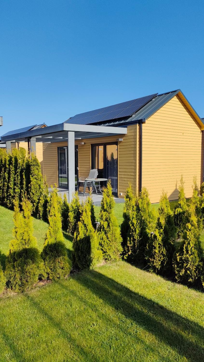 Property building, Garden, Balcony/Terrace, Garden view