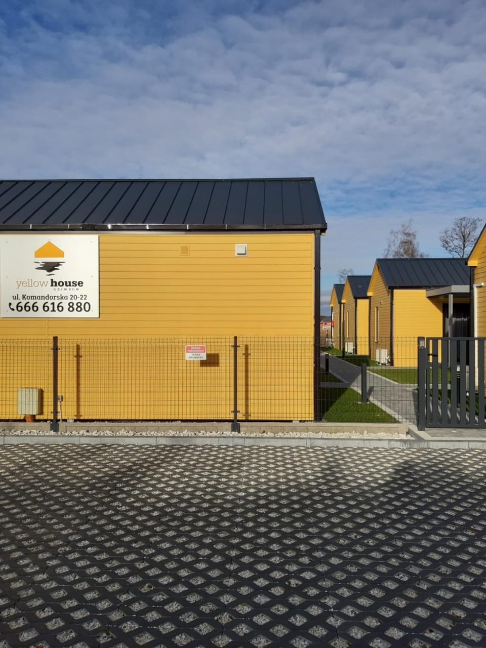 Property building, Day, Property logo or sign, Parking