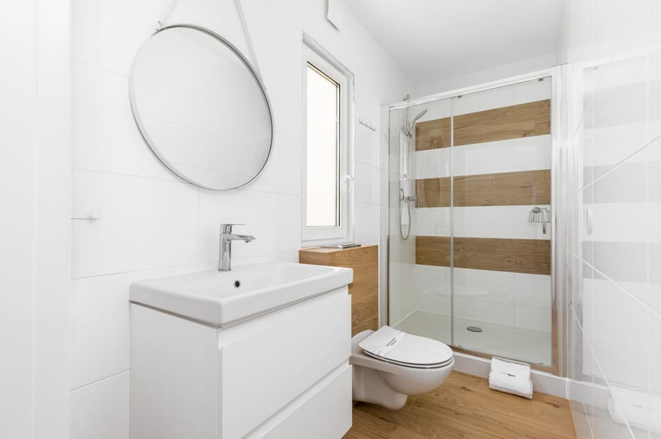 Shower, Bathroom, towels