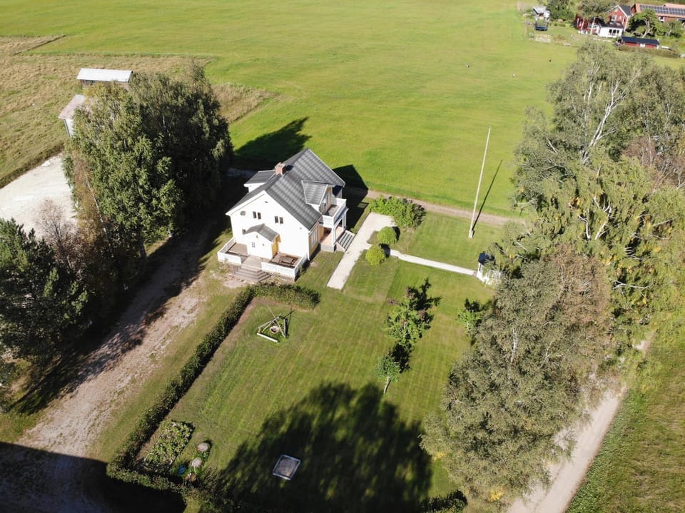Property building, Bird's eye view