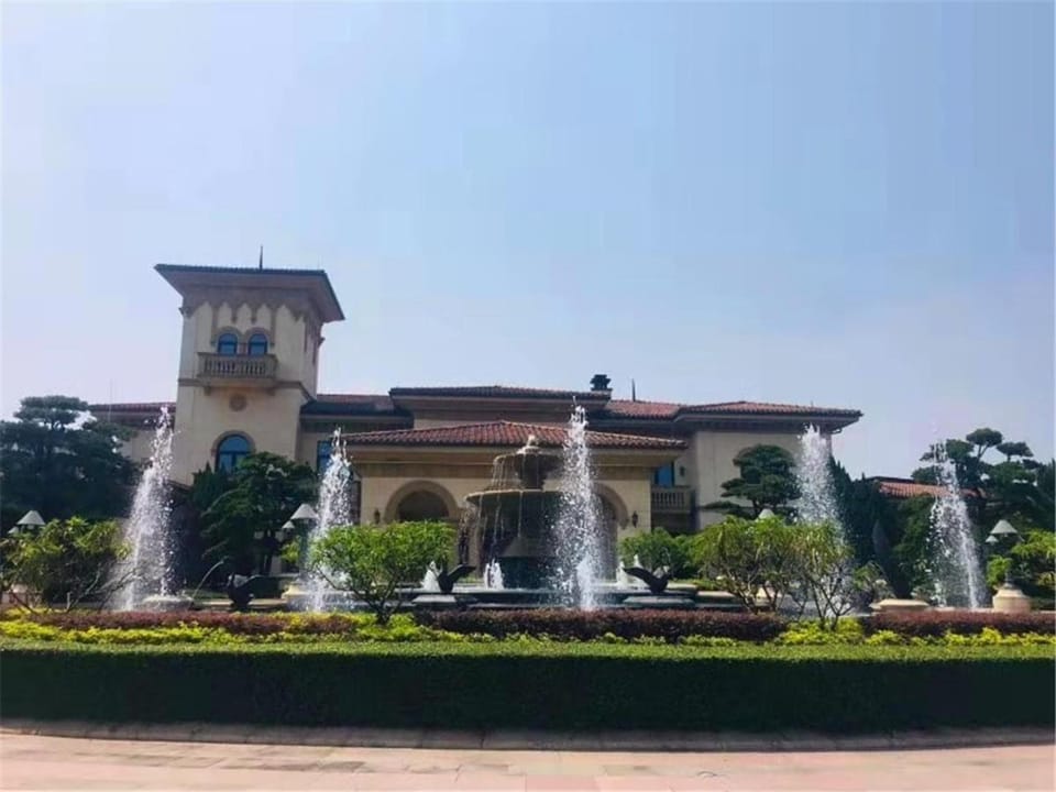 Lavande Hotel Jiangmen Golf Club Hotel in Guangzhou