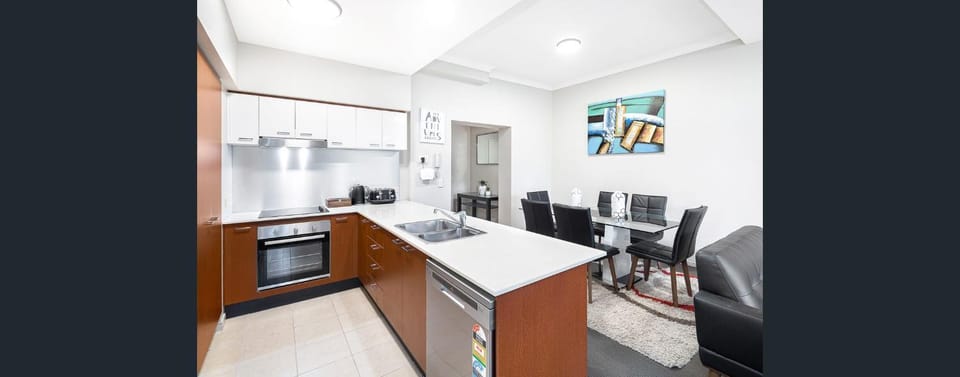 Kitchen or kitchenette, Seating area, Dining area, oven, stove