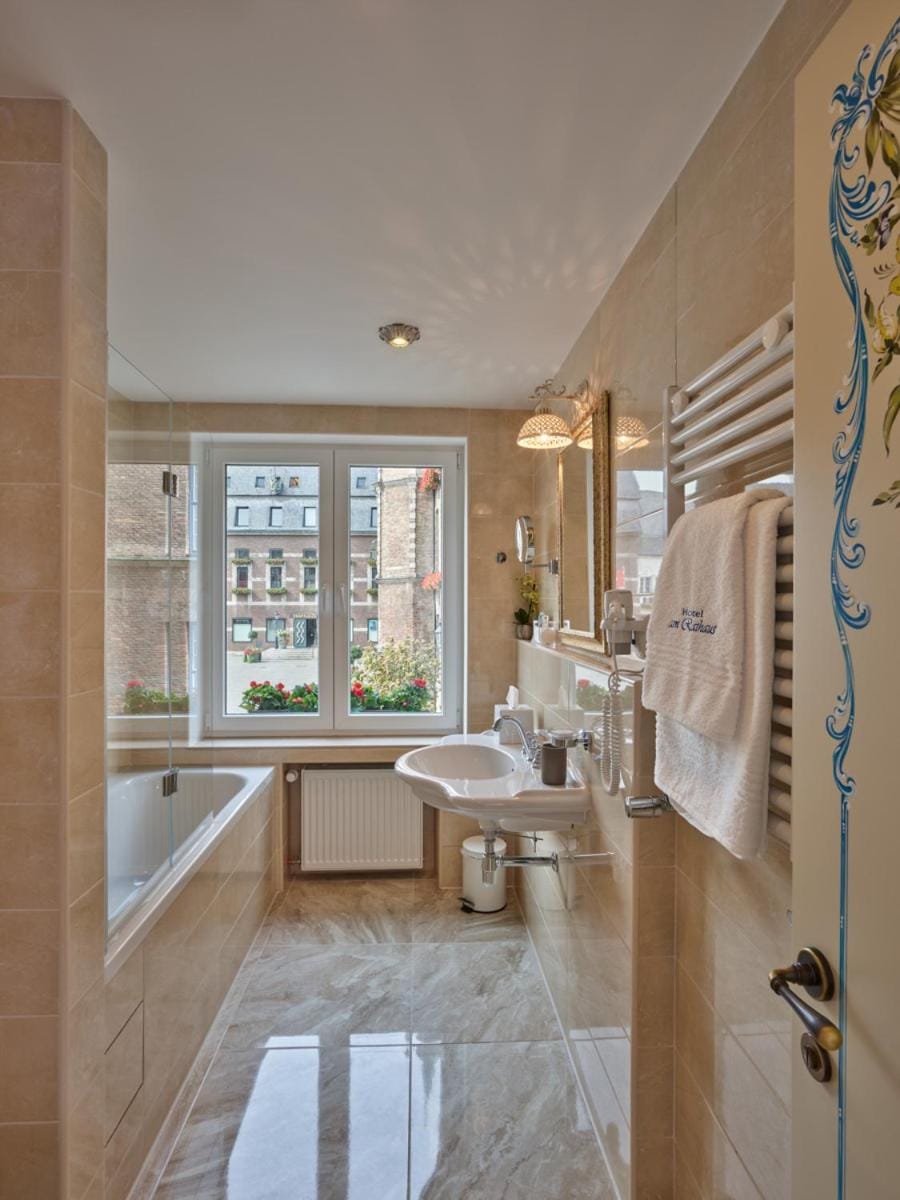 Apartment-Hotel am Rathaus Bed and Breakfast in Neuss