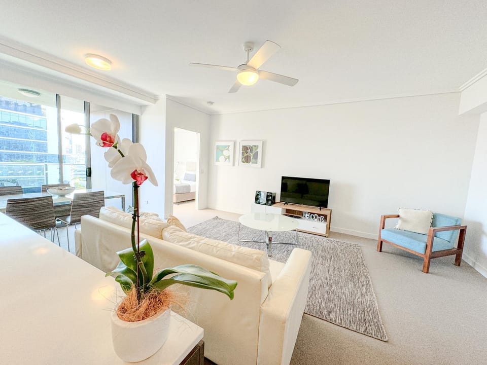 Living room, Photo of the whole room, Seating area, Dining area