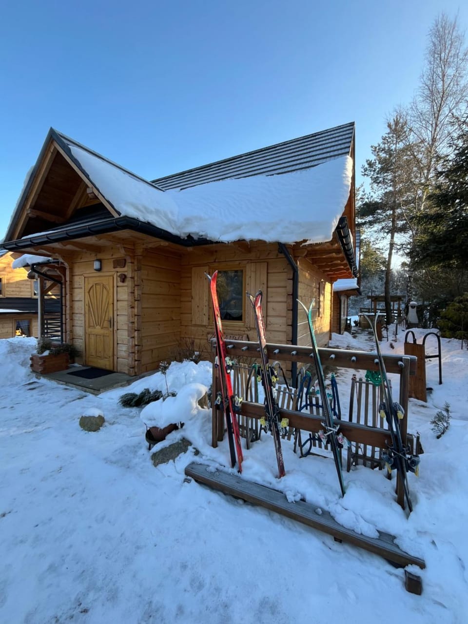 Property building, Day, Winter