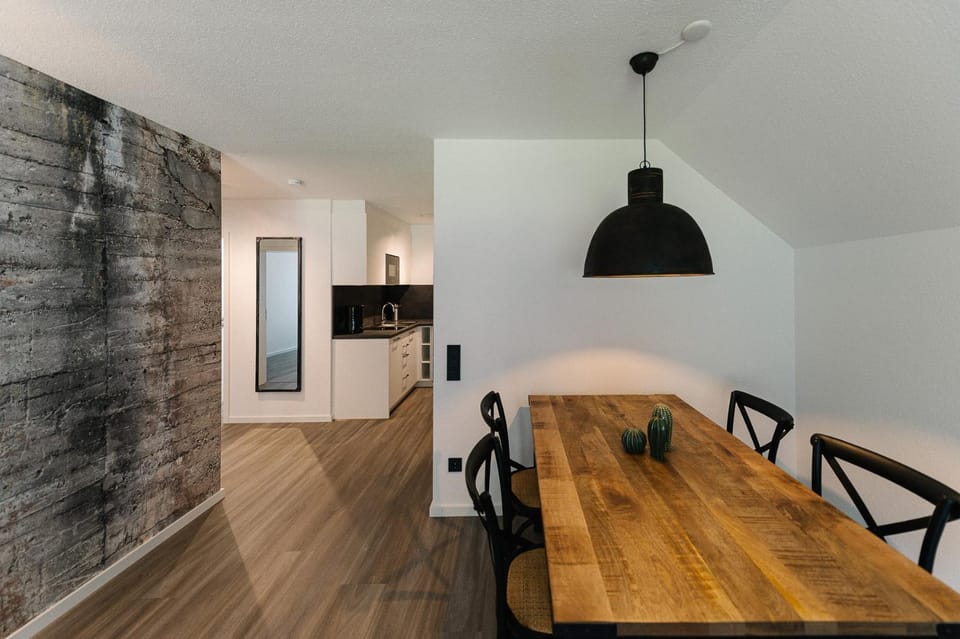Moderne 3 Zi-FeWo "Industrial Style" 70 qm Naehe Freiburg Apartment in Baden-Württemberg