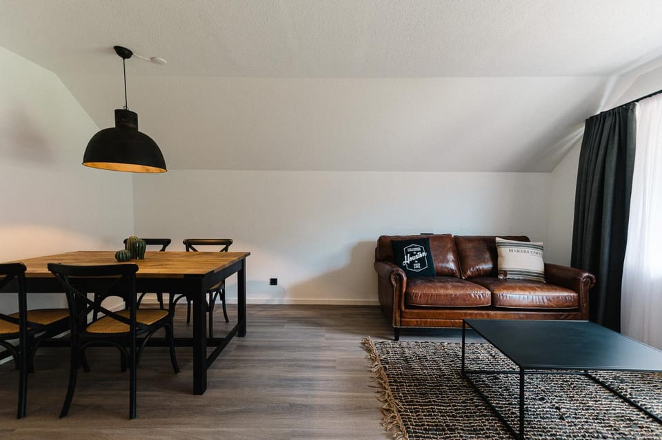Moderne 3 Zi-FeWo "Industrial Style" 70 qm Naehe Freiburg Apartment in Baden-Württemberg