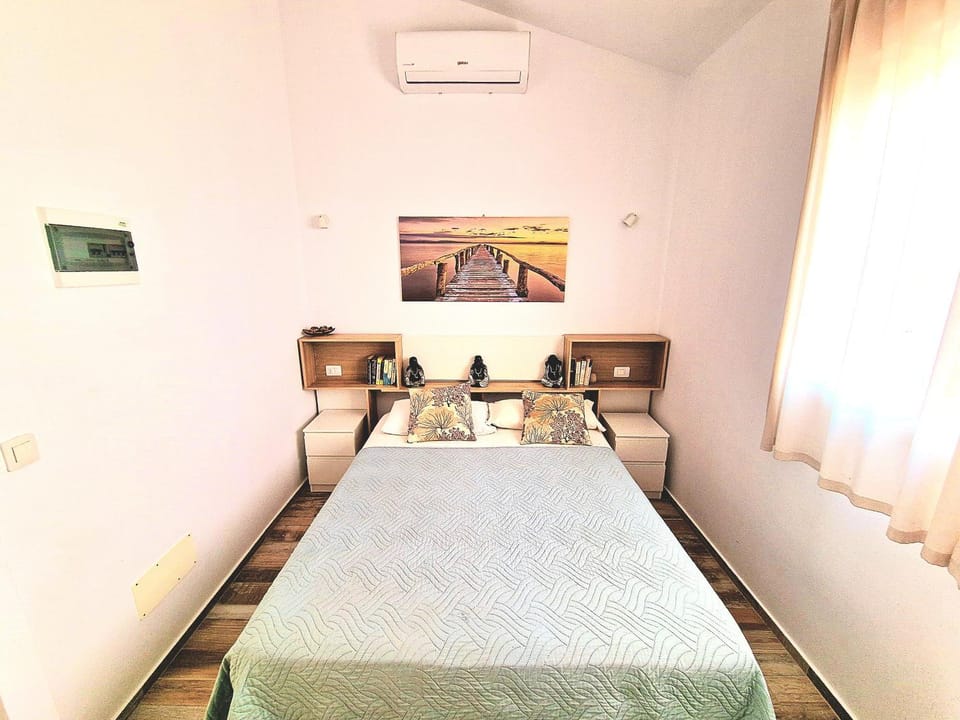 White House - Piro Apartment in Abona