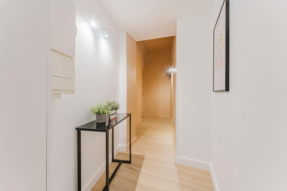 Lille Centre: 2bed 2bath apartment! Apartment in Lille