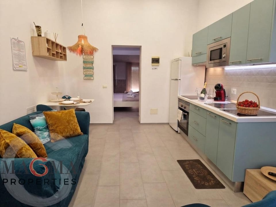 White House - Clasto Apartment in Abona