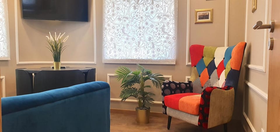 Communal lounge/ TV room, TV and multimedia, Living room