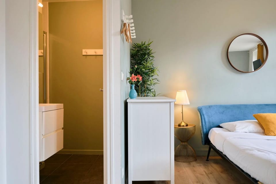 Studio tout équipé, proche gares Apartment in Lille