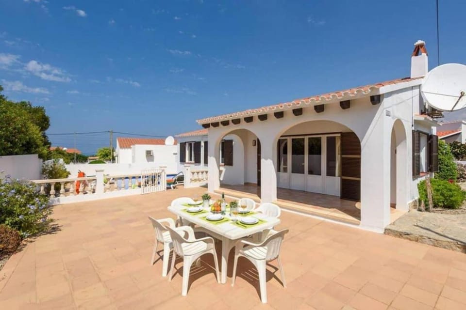 Property building, Patio, Balcony/Terrace, Garden view