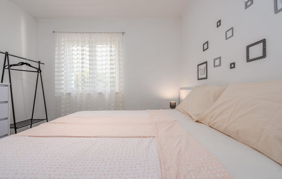 Happy Time Apartment in Novalja